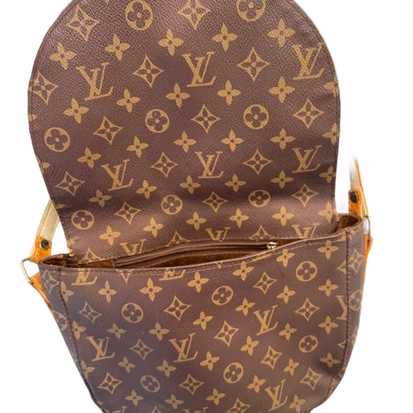 Louis Vuitton Monogram Chantilly MM Messenger Bag - Picture 7 of 10